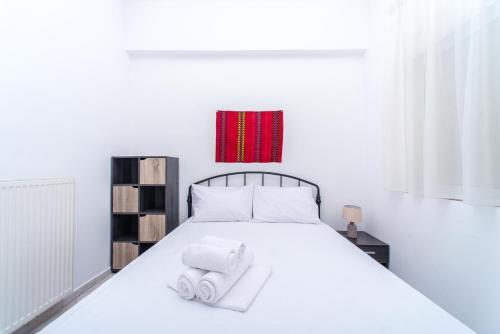 Centrally Located 2 Bedroom Apartment With Parking ?