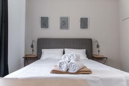 Minimalistic Apartment Petros