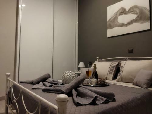 Grey Sense Luxury Apartment