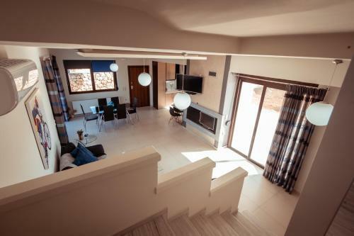 ?harmony Deluxe Villa With View Next To Chania?