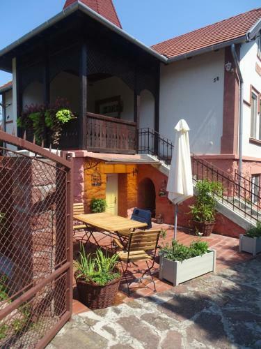 Sir�ly Apartman