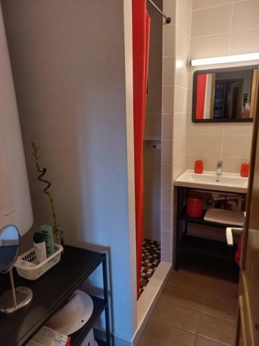 H�romfeny? Apartman
