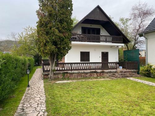 Hangulatos Balaton Parti Nyaral�