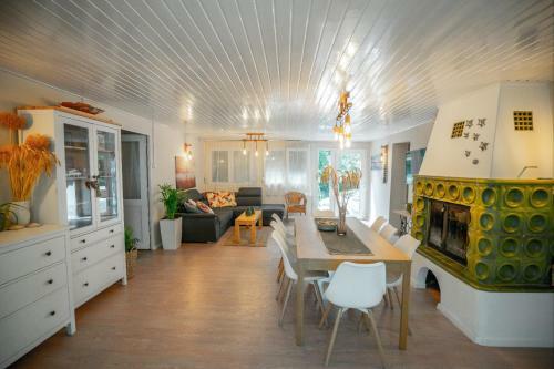 Villa R�zsa Panzi� Vadkerti T�