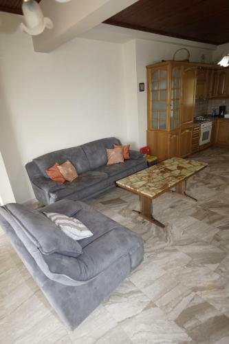 Nikitas Apartment