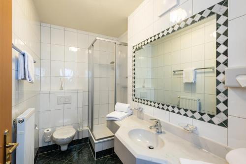 Hotel & Appartement Auerhahn