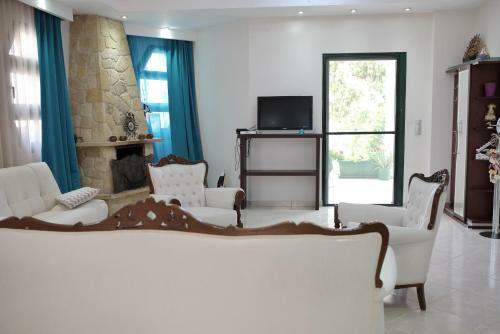 Irenes Apartment