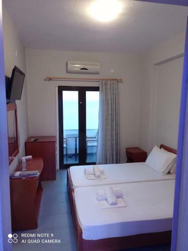 Hostal Gr Apartments Sea View