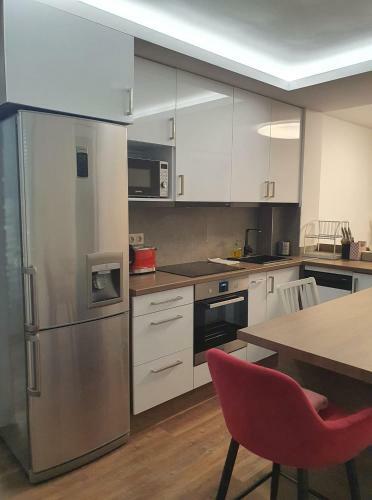 D�vai-lux Apartman S�rv�r