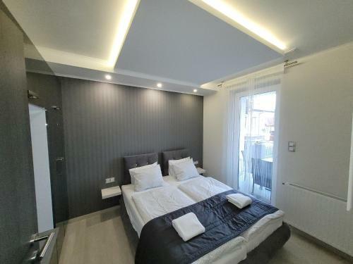 Harmony Apartments S�rv�r