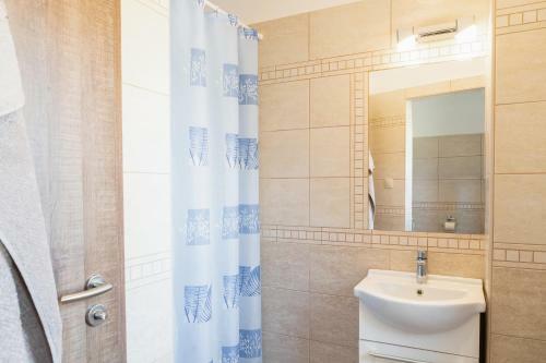 R�ba Apartman