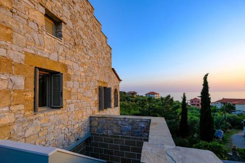Olympia Zervea Studios & Apartment