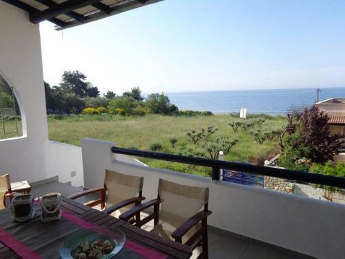 Villa Ananias House