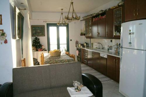 Seafront Maisonette In Kardamyli