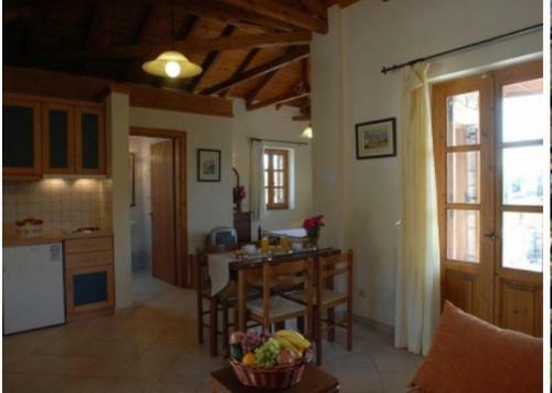 Mouses Apartments-kardamyli