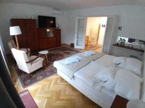 De�k Apartmanok