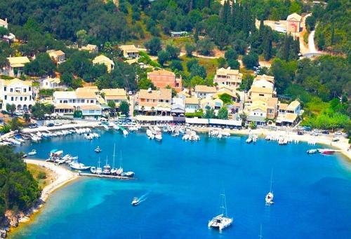 Villa Bouritsa With Private Pool