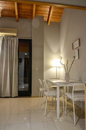 Apartamento Wooden Ceiling Home Up To 4