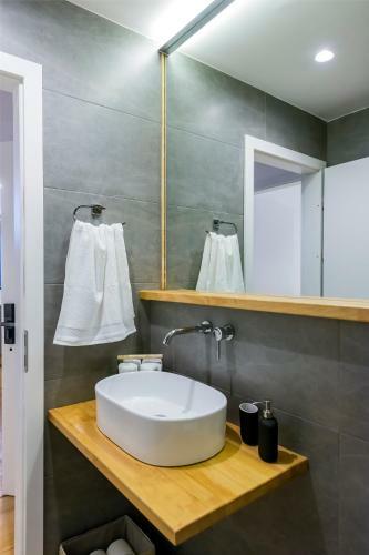 Aigli Seafront Loft-luxury Design Retreat
