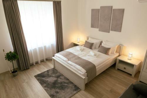 Hostal Munk�csy Villa - Szeksz�rd