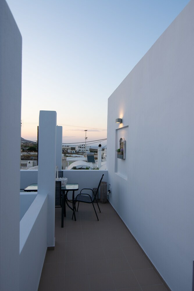 Ds Traditional Villas Santorini Island