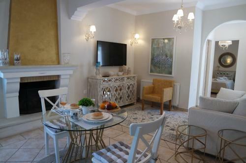 Imerolia Beach Villa Kassiopi Corfu