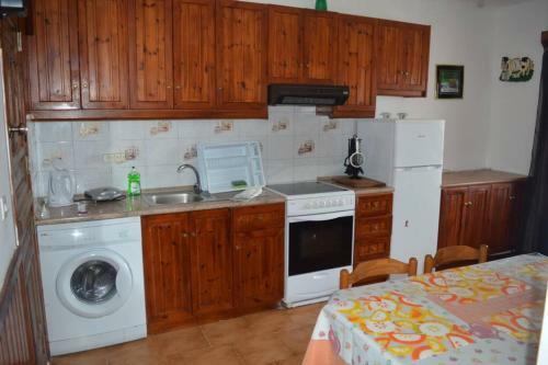 Apartment In Afiartis I