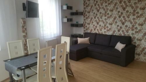 Tisza Parti Luxus Apartman