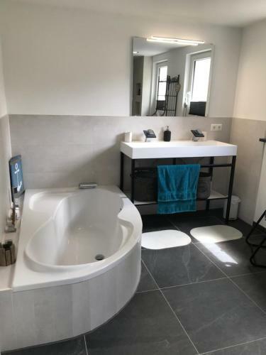 Hostal Pension Schneidenbach