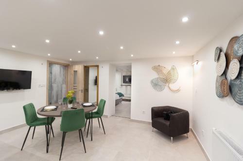 Spotlight Apartmanh�z