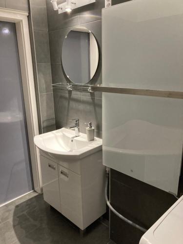 Dave Apartman 2