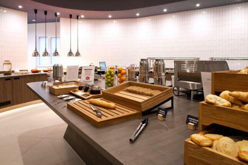Hotel Hampton By Hilton Regensburg