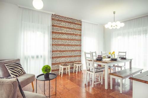 Apartamento Mf Piroska Holiday Home
