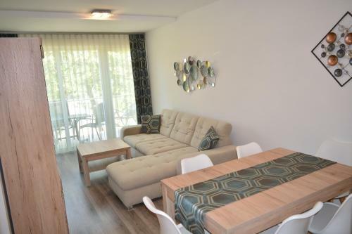 Sun-dial Apartman