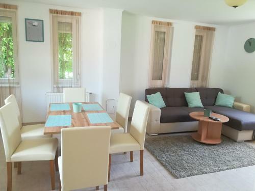 Balatinus Apartmanh�z