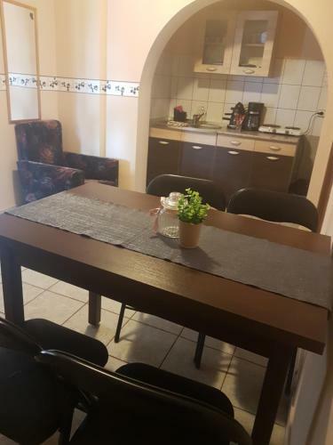 Miranda Apartmanh�z