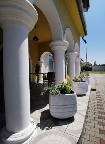 Miranda Apartmanh�z