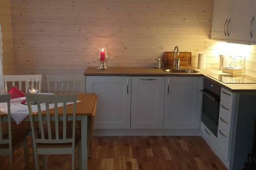 Nydelig Hytte I Kabelv�g Lofoten