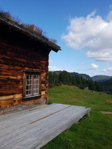Kvambekk Gard I �motsdal
