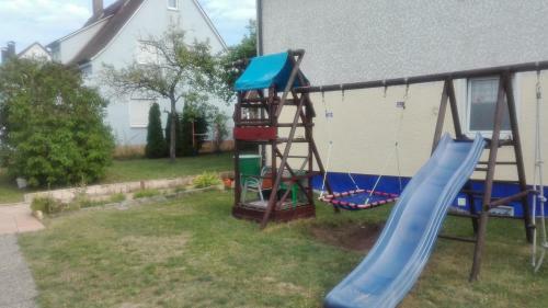 Apartamento Ferienwohnung Roth (Zentrum)