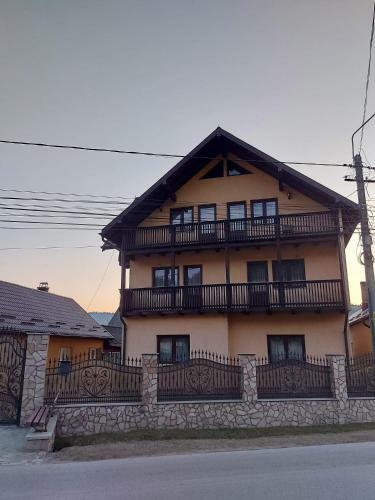 Pensiunea Casa Angela