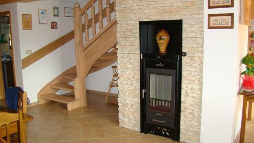 Lodge Rekrea?n� Chata Pod Jed?ovinou