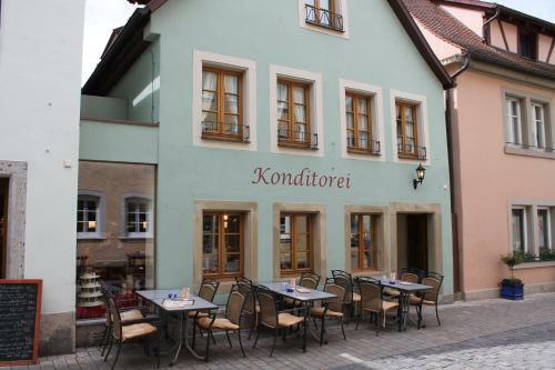 Hostal Hotel Uhl