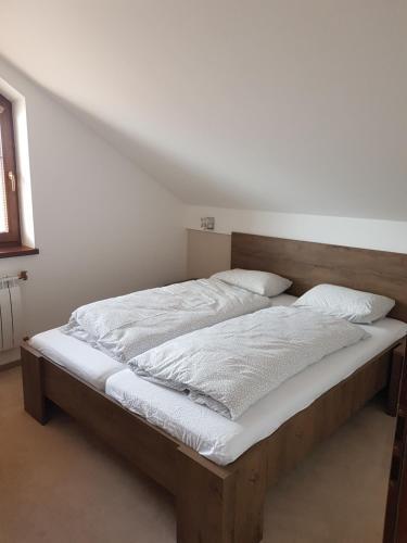 Apartman J 408