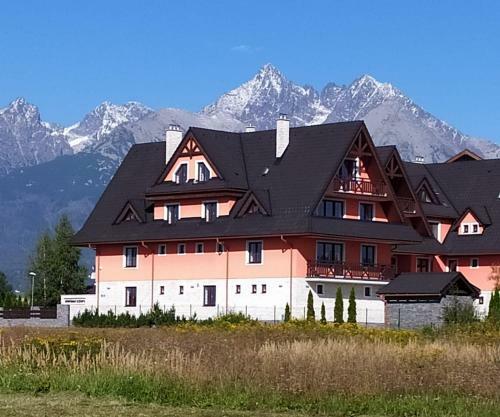 Paulina Apartments