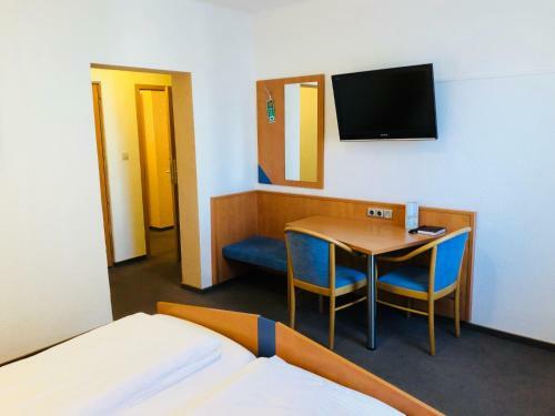 Hostal Pension Marktplatz R�sselsheim