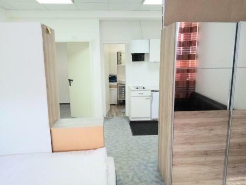 Fmi Apartments