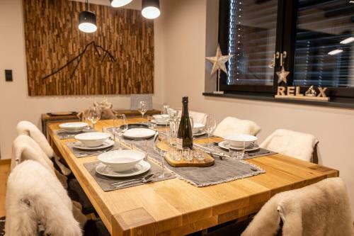 Villa Kino Strba Apartments