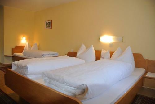 Hostal Gasthof Zum Stollhofer