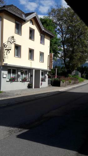 Hostal Gasthof Hirschen